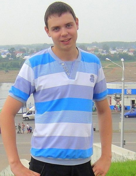 Алмаз Валиев