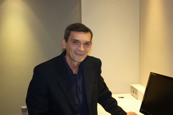 Владимир Антонов