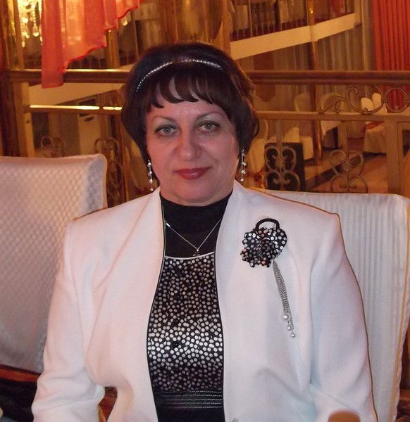 Нина Алихаджиева