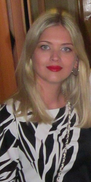 Анюта Белова