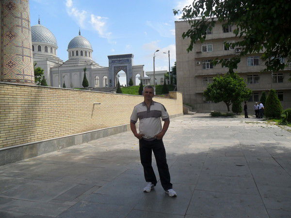 Валера Мельников