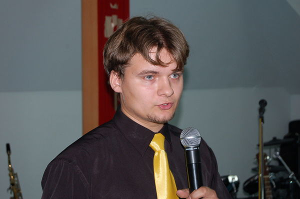 Анатолий Бобров