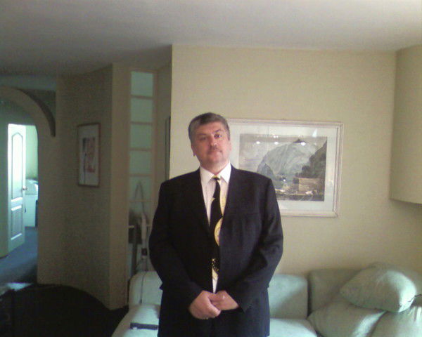 Валерий Хало