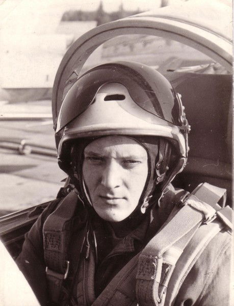 Анатолий Безнутров