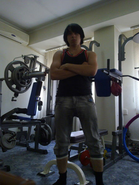 Ваня Ушетов