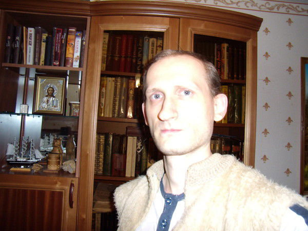 Олег Чернобровкин