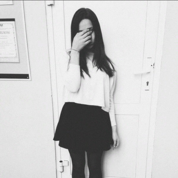 __Shina__ Девушка Простая)