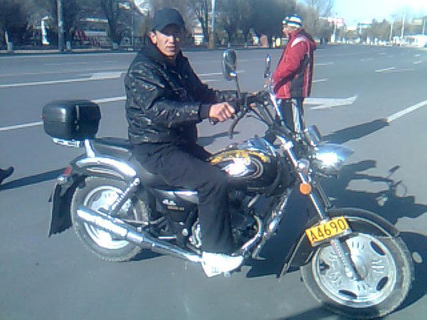 Рустам Азизбакиев