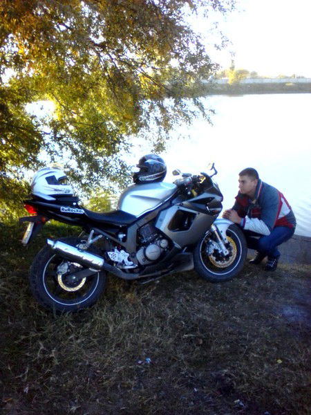 Артём Давиденко