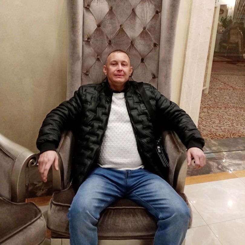 Саня Сурков