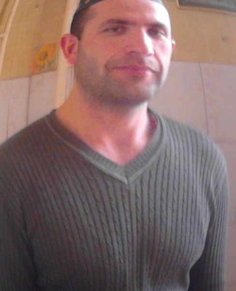 Назри Идиев