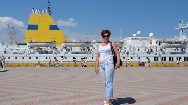 Лариса Мику