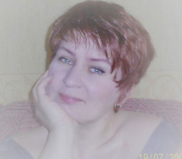 Елена Левченко