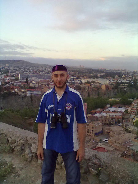 Адам Картоев