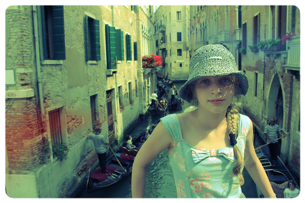 Лиза Попова