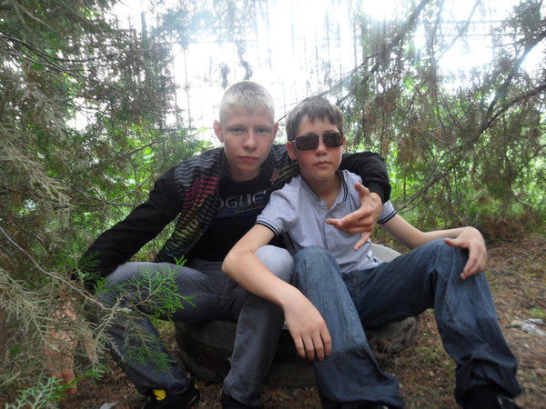 {*e*m*i*l*} {M@gumov}