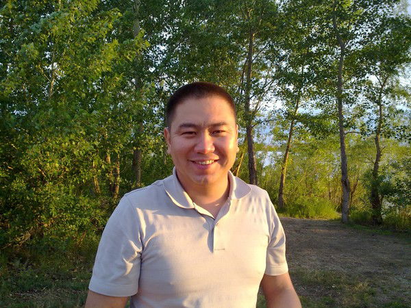 Азамат Ахметжанов