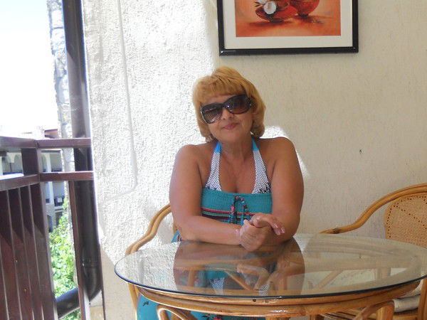 ***лора*** *****