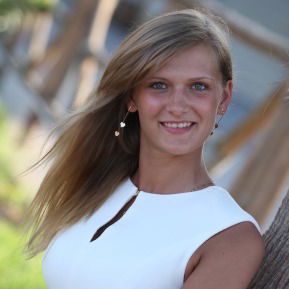 Мария Поваженко