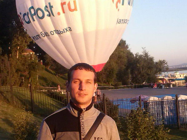 Михаил Костенец