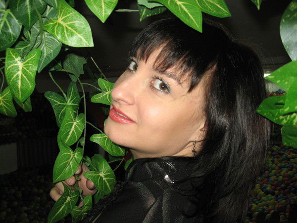 Лена Иванова