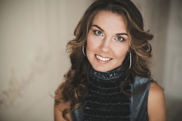 Анна Логинова