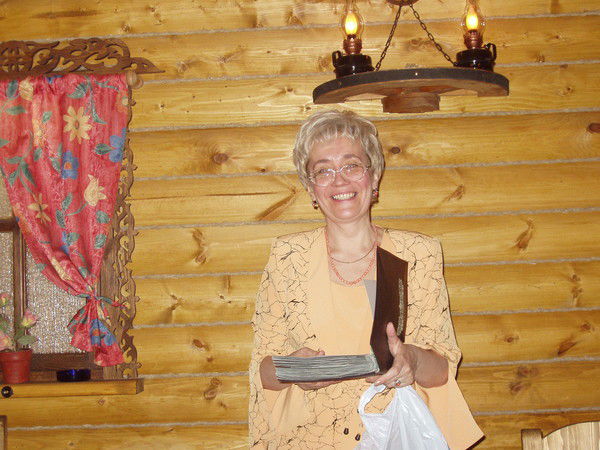 Елена Толстая