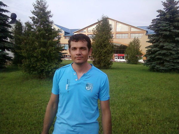 Лукмон Гиёсов