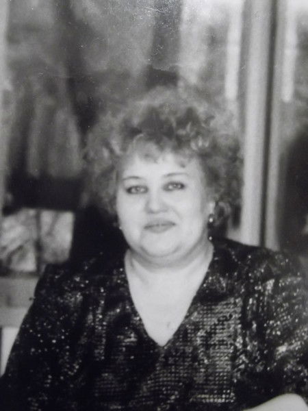 Людмила Сальникова