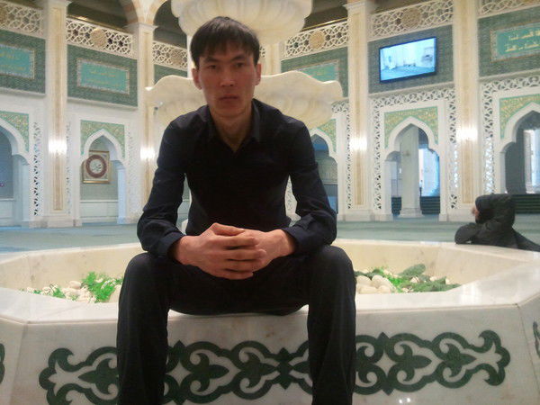 Болат Курбанов