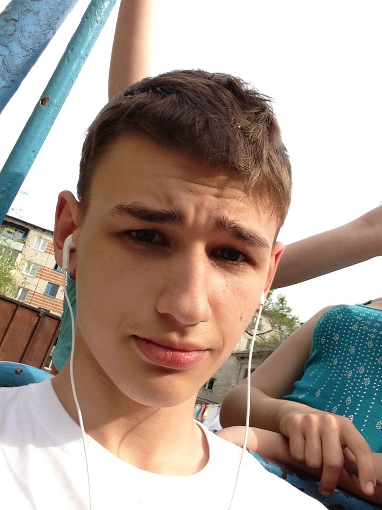 Денис Храпко