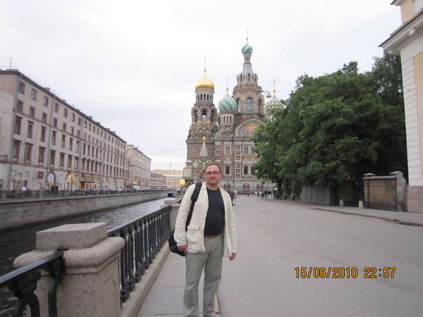 Олег Кузмичев