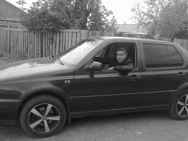 Рустам Каженов