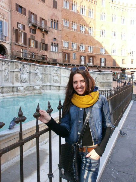 Елена Островская