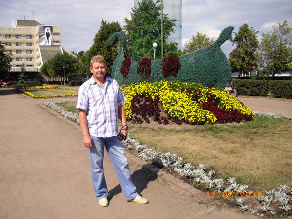 Валера Петров