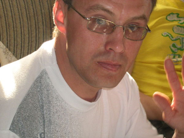 Александр Леонов