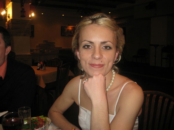 Анна Голова