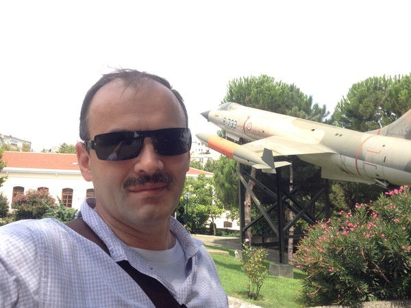 Андрей Викторович