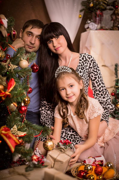 Анна Комшилова