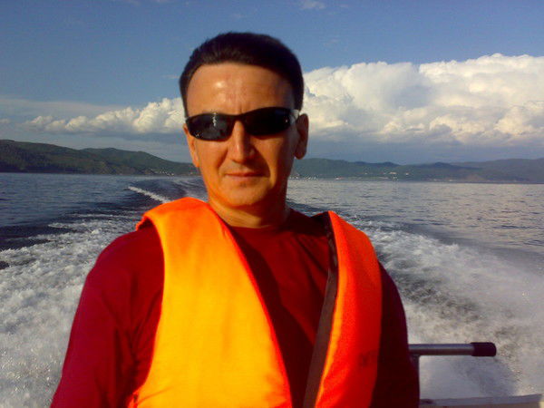 Отабек Рустамов