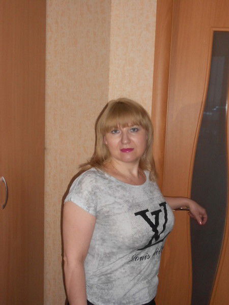 Нина Любишева