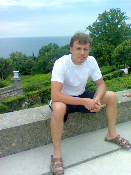 Виктор Апасов