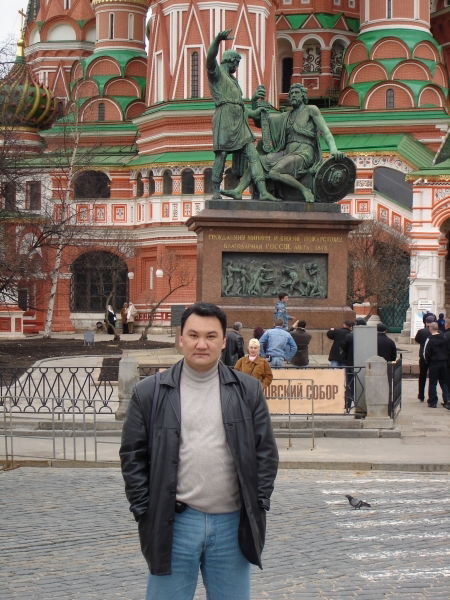 Динмухамед Анетов