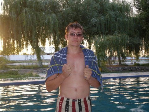 Лева Орехов