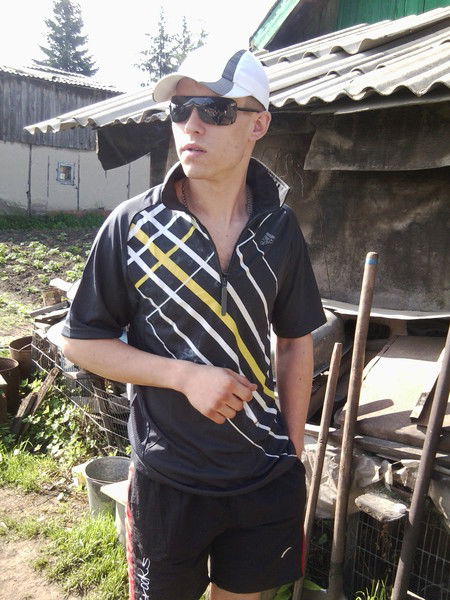 Артур Шкарин