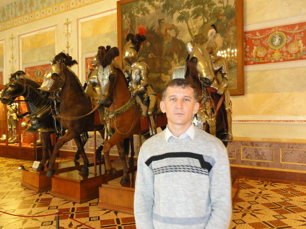 Кахрамон Султанов