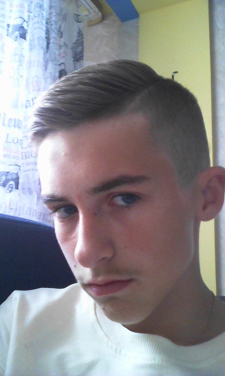 Андрей Новиков