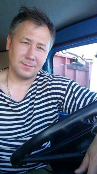 Руслан Суханов