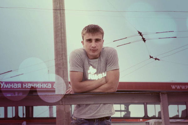 Максим Волков