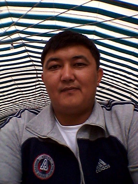 Есет Усенбеков